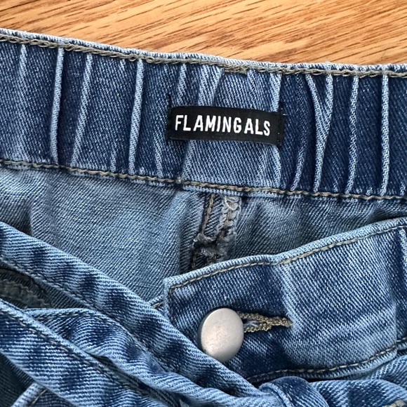 Denim Wide-Leg Jeans with Drawstring Waist - Picture 7 of 8